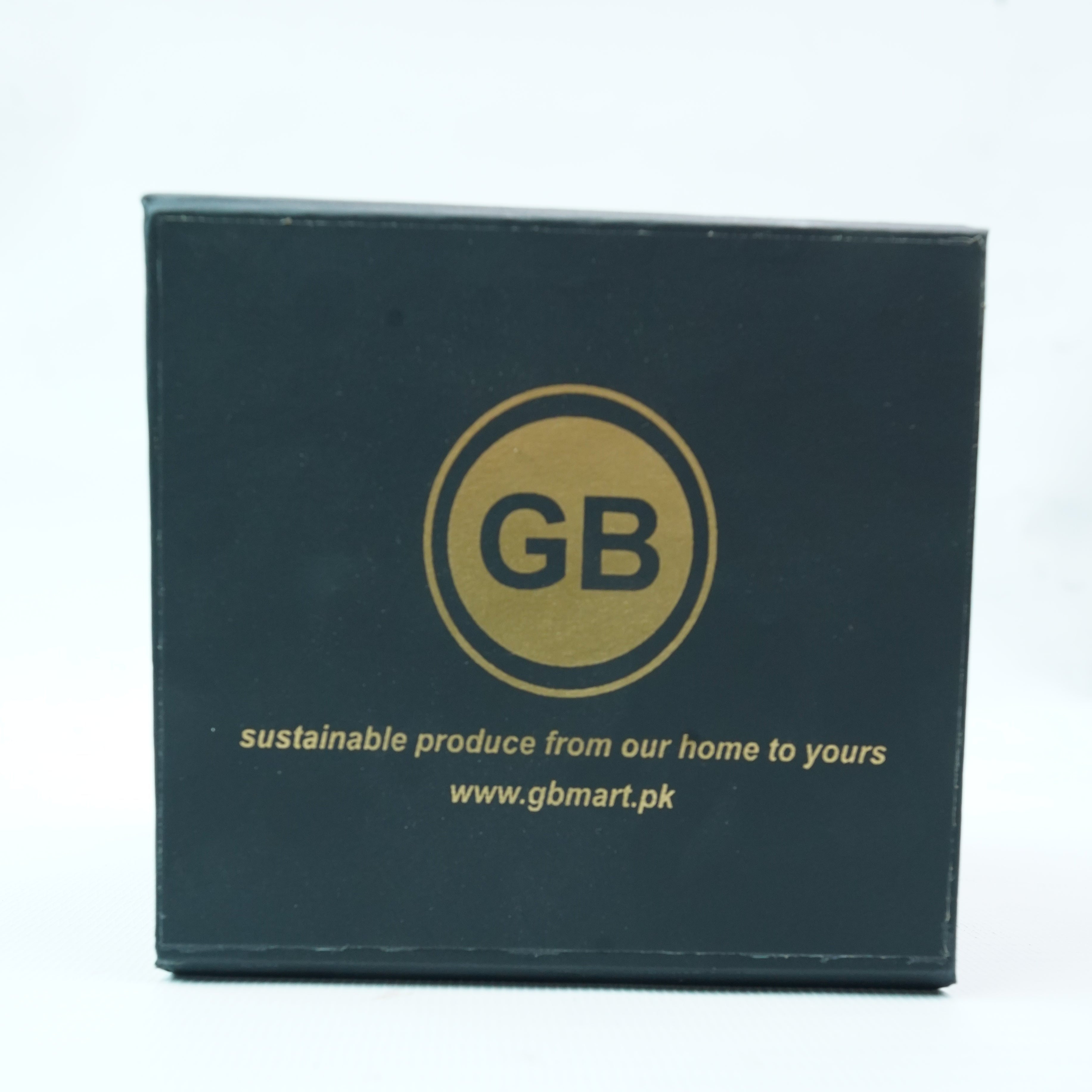 The Qar: Traditional Handwoven Woolen Shawl